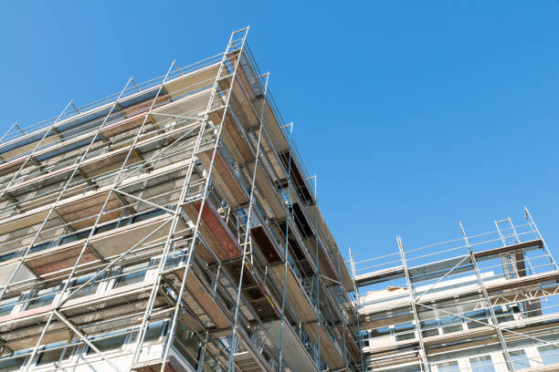 istock Scaffold on a old house for renovation 834878302