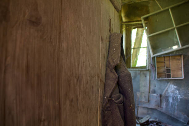 istock Lost Place cabin jacket door 835415582