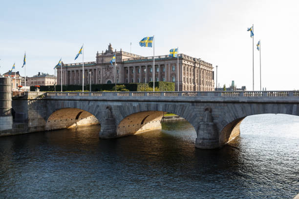 szwedzki parlament - parlament w sztokholmie, gamla stan, szwecja - sveriges helgeandsholmen zdjęcia i obrazy z banku zdjęć