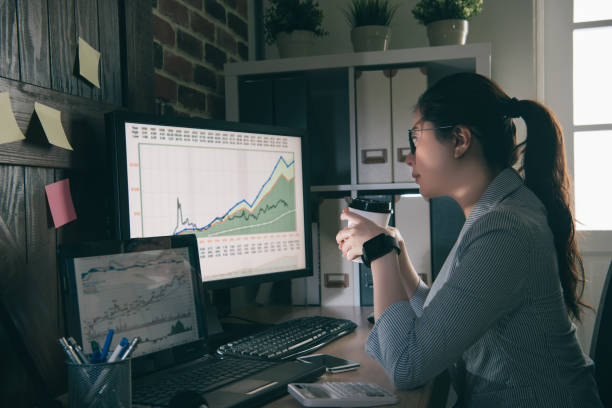 istock asian chinese businesswoman looking 835634404