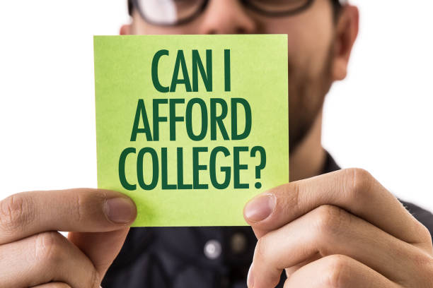 istock Can I Afford College? 835642274