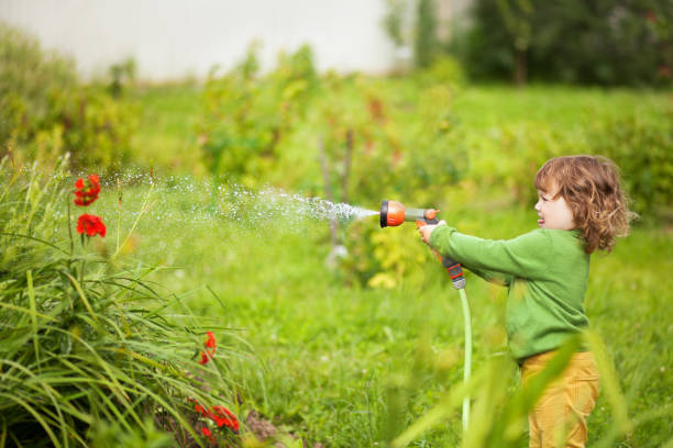 istock Little helper in the garden 835764130