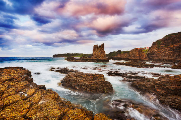 istock Sea Kiama bombo Cliff Instream South 835801362
