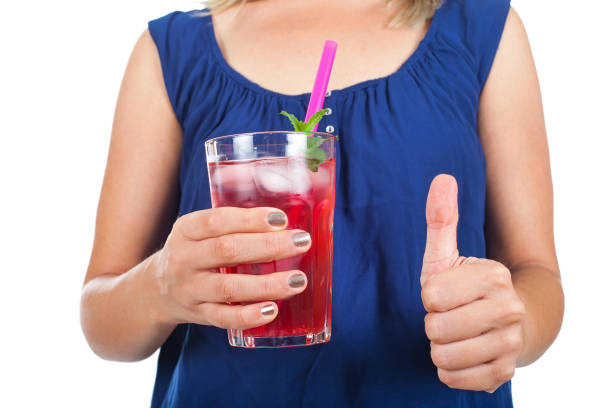 close up picture of raspberry drink - strawberry blueberry raspberry glass imagens e fotografias de stock