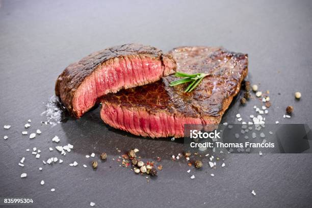 Foto de Filé e mais fotos de stock de Bife - Bife, Carne, Carne de Vaca