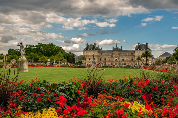 istock The Luxembourg Garden in Bloom 836023754