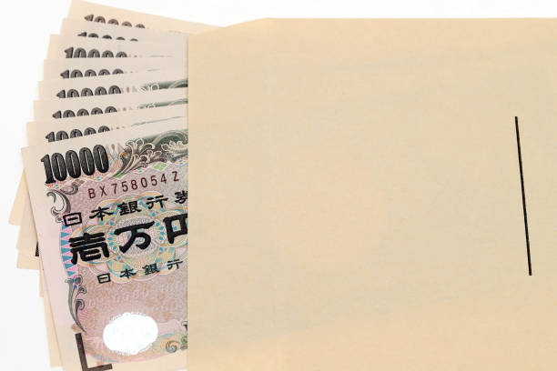 istock Japanese money in salary envelope 836051266