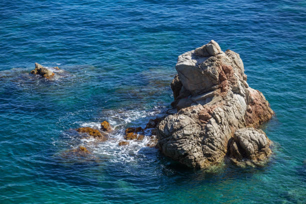 istock Sea rock reefs 836143026