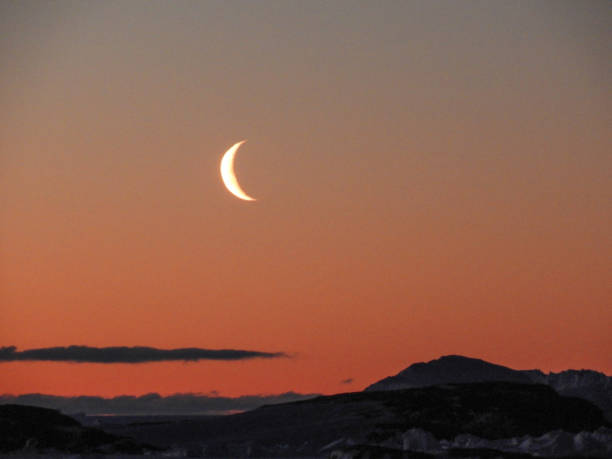 istock Moon on a dusky evening at Antarctica 836166428