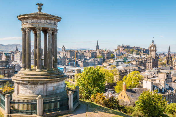 cidade de edimburgo - castle rock - fotografias e filmes do acervo