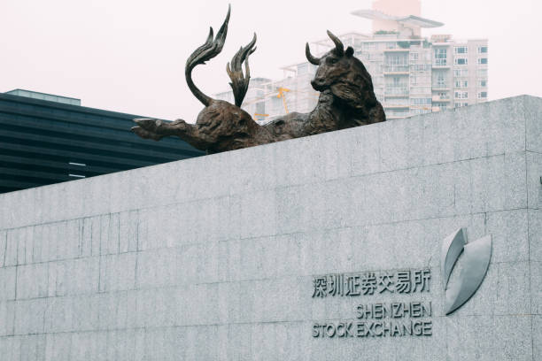 new stock exchange building in shenzhen, china - stock market china shenzhen asia imagens e fotografias de stock