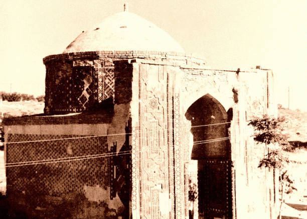 istock Old Samarkand Shakhi-Zindah Mausoleum 1962 836322192