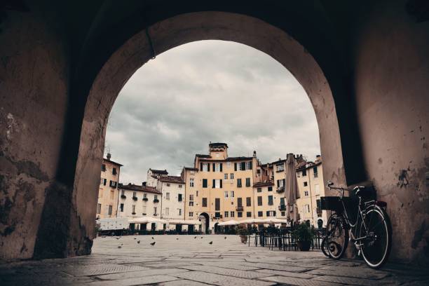 istock Entrance Amphitheatre Square 836329632