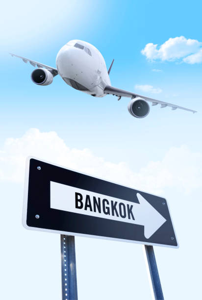 bangkok flug - leaving nobody one way photography stock-fotos und bilder