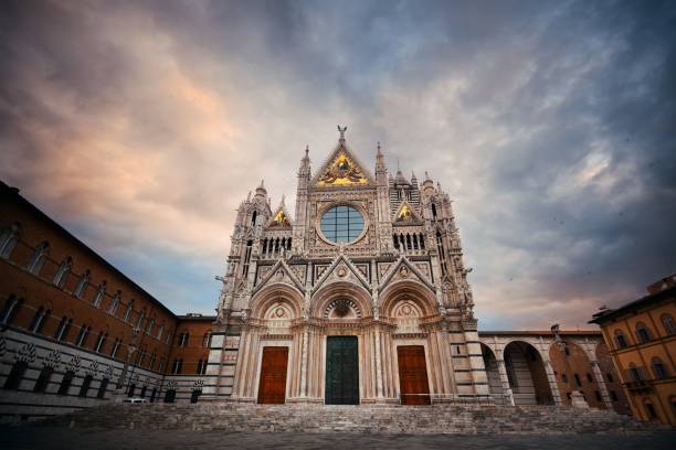istock Siena Cathedral in an overcast day 836333944