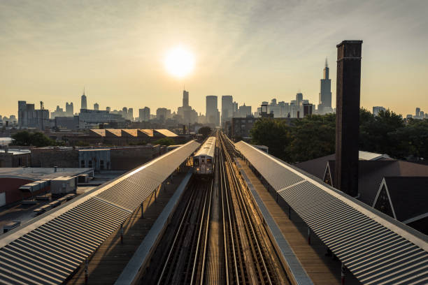 istock Early morning Chicago skyline 836339918
