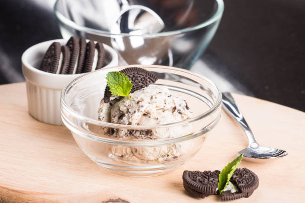 istock cookies and cream ice cream 836393852
