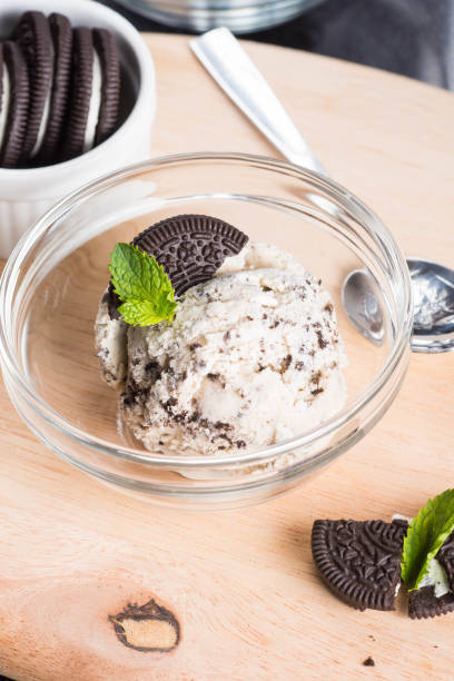 istock cookies and cream ice cream 836393910