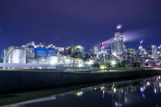 istock Niigata factory at the night 836398822
