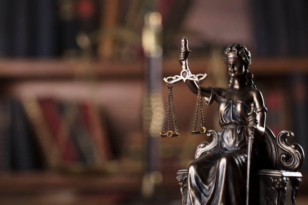 istock Lawyer and judge. 836423314