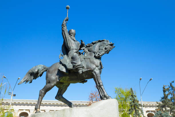 istock Monument to Hetman Sagaidachnyi 836438528