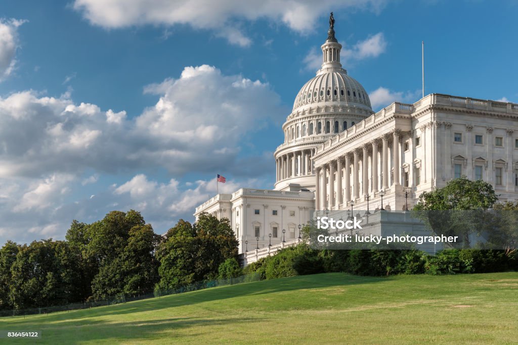 米国国会議事堂  - アメリカ国会議事堂のロイヤリティフリーストックフォト