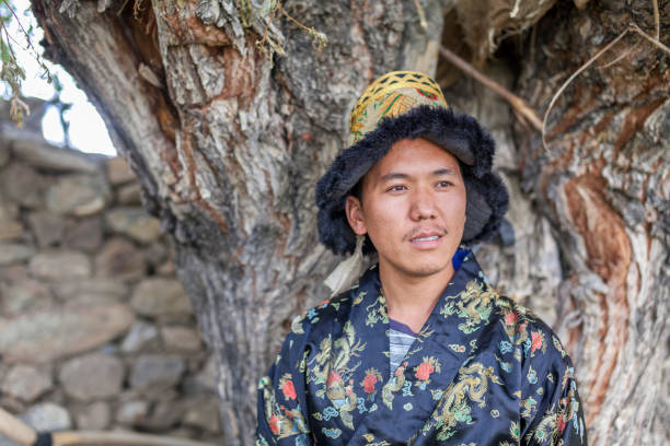 istock a young man in tradtional dress 836491762
