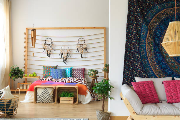 istock Colorful bedroom with dreamcatcher decoration 836497760