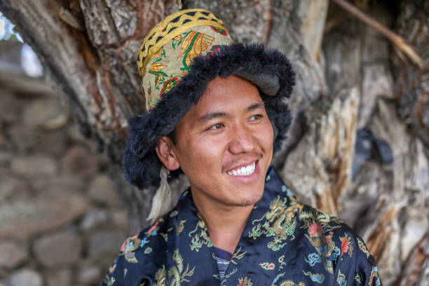 istock a young man in tradtional dress 836502290