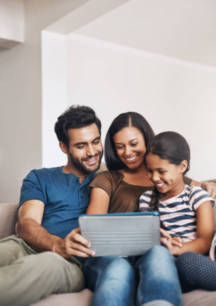 istock Family time in the digital age 836524018
