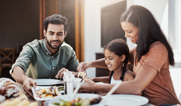 istock It's a time to eat and a time to bond 836524216