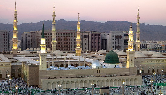 An Nabawi Mosque Stock Photo - Download Image Now - Al Madinah, Al-Masjid  an-Nabawi, Mosque - iStock