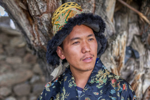 istock a young man in tradtional dress 836556150