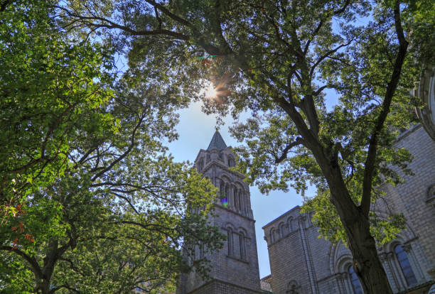 istock Cathedral Basilica of St. Louis 836575152