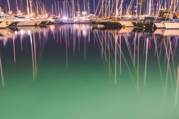 sail boats and yachts in the harbour at night - majorca yacht marina palma imagens e fotografias de stock