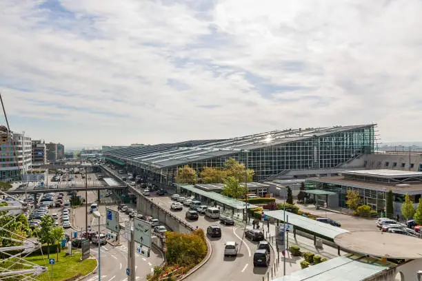Airport Stuttgart, Terminal 1 + 2, exterior view