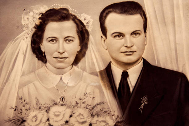 istock Portrait antique merried couple 836692808