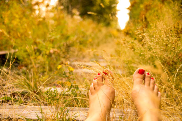 istock Happy Feet in Nature 836841592