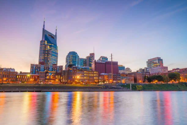 istock Nashville, Tennessee downtown skyline 836871238