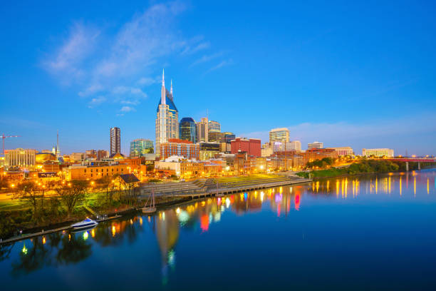 istock Nashville, Tennessee downtown skyline 836871284