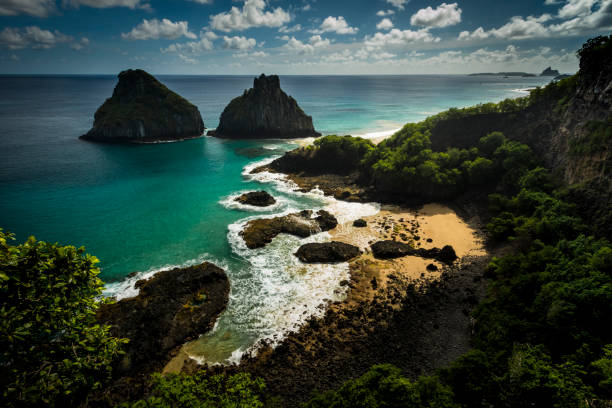 istock Fernando de Noronha - Brazil (Morro Dois Irmãos) 836911234