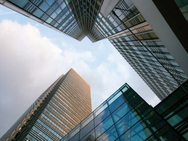 istock London office building skyscraper, working & meeting 836962366