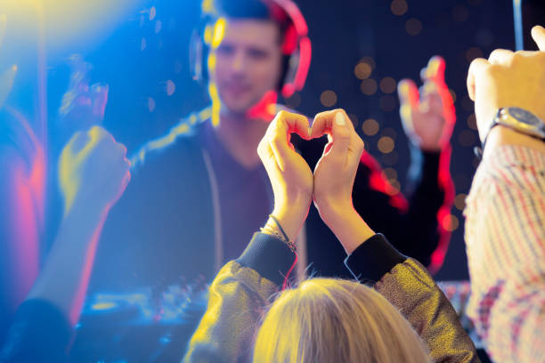 istock Shape of the heart 837234572
