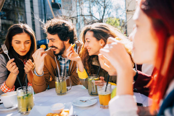 istock Friends at a restaurant 837261556