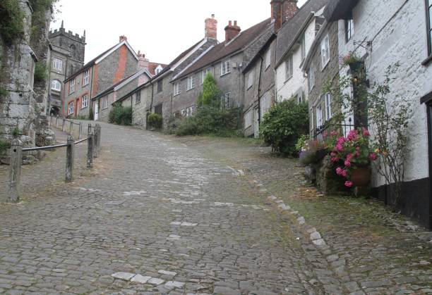 istock Gold Hill, Shaftesbury, Dorset, England 837275130