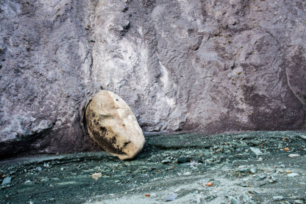 istock large stone lies in the mountains 837576976