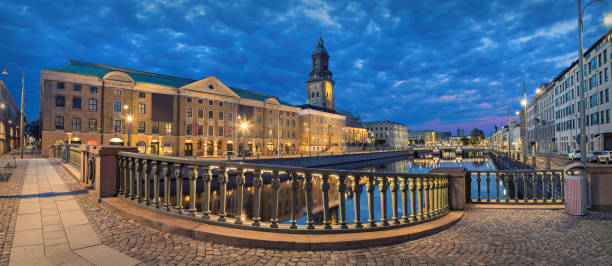 panorama de gotemburgo à noite - gothenburg city urban scene illuminated - fotografias e filmes do acervo