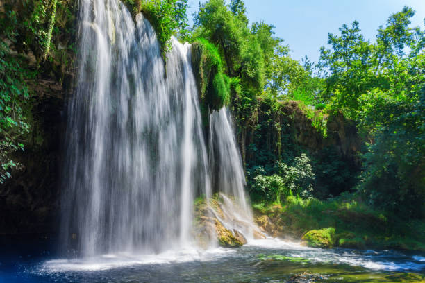 cachoeira alta duden - waterfall antalya turkey forest - fotografias e filmes do acervo