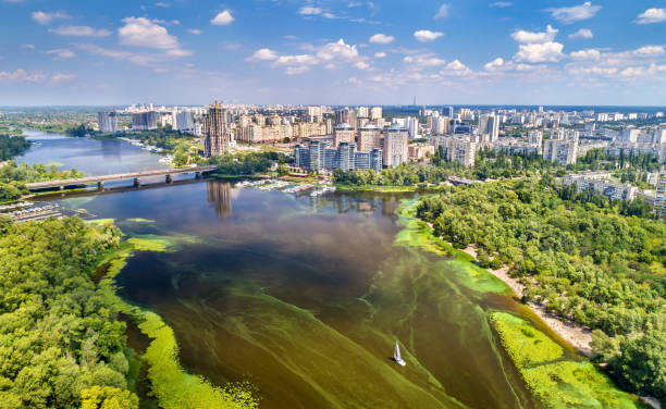 Aerial view of the Dnieper river in Kyiv, Ukraine Aerial view of the Dnieper river in Kyiv, the capital of Ukraine algal bloom stock pictures, royalty-free photos & images