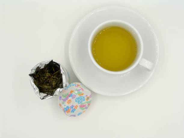 té verde - green tea cherry blossom china cup fotografías e imágenes de stock